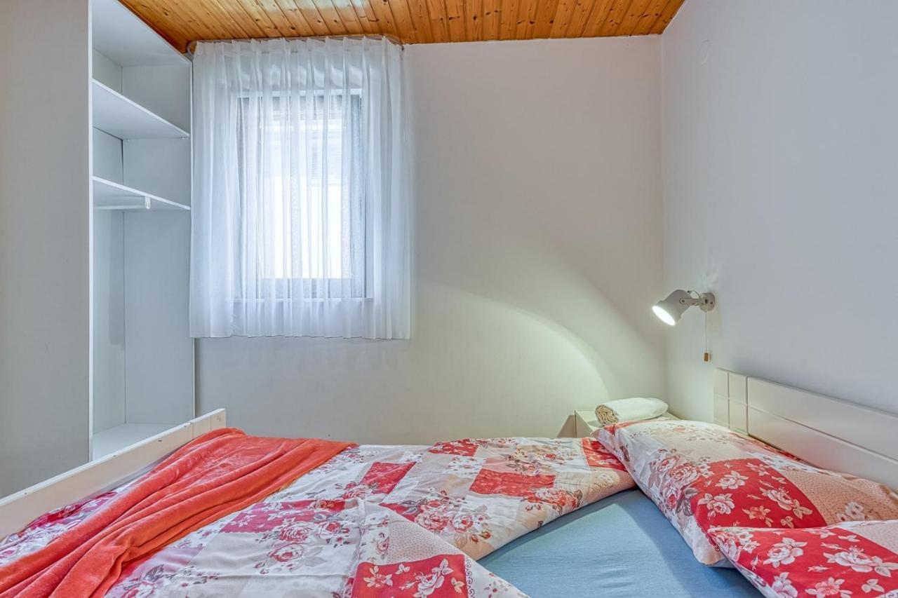 Apartments Kiki Spada Porec Exterior photo